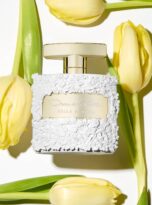 OscarDeLaRentaBellaBlancaEaudeParfum3PieceGiftSetforWomenPerfumeSpray3.4Fl.Oz_._1.0Fl.Oz_.andBodyLotion3.4Fl.Oz_12