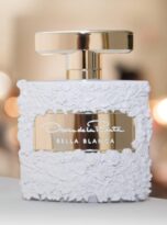 OscarDeLaRentaBellaBlancaEaudeParfum3PieceGiftSetforWomenPerfumeSpray3.4Fl.Oz_._1.0Fl.Oz_.andBodyLotion3.4Fl.Oz_14